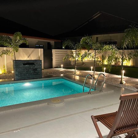 Home In Terengganu With Private Pool Kuala Terengganu Exteriér fotografie